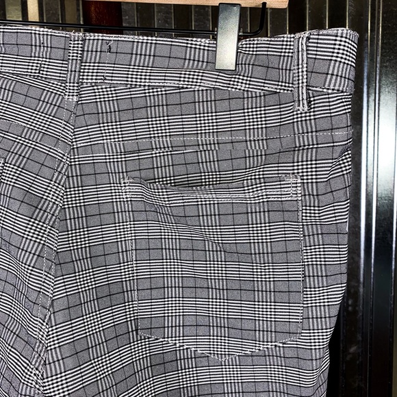 Kojo Fit Men's Plaid Shorts 36" - Picture 3 of 16